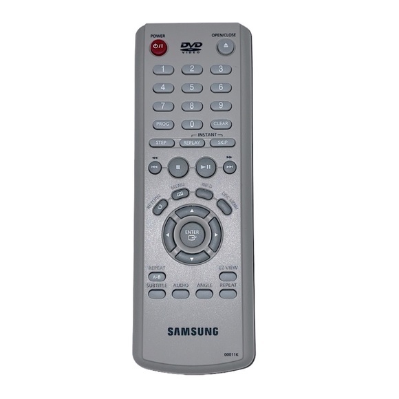 Samsung DVD‎ player remote control. Battery cover included. - Picture 1 of 5